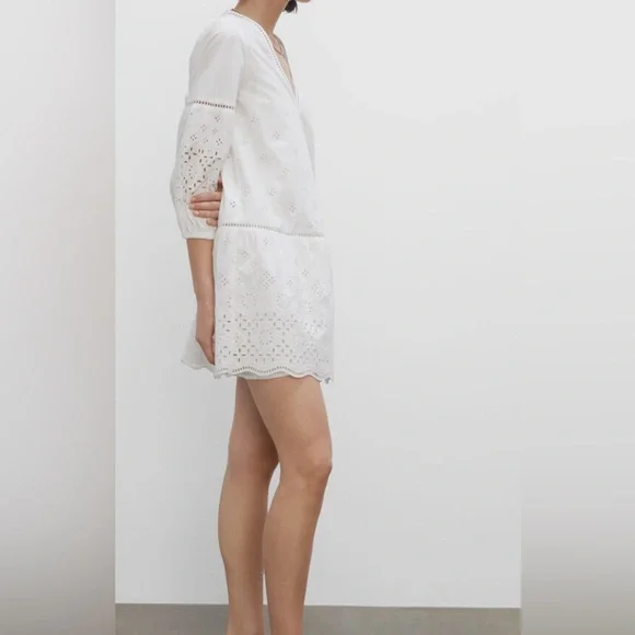 CLUB MONACO Women's Eyelet lightly lined Mini Dress 3/4 Sleeve White. Loose fit - Picture 5 of 11